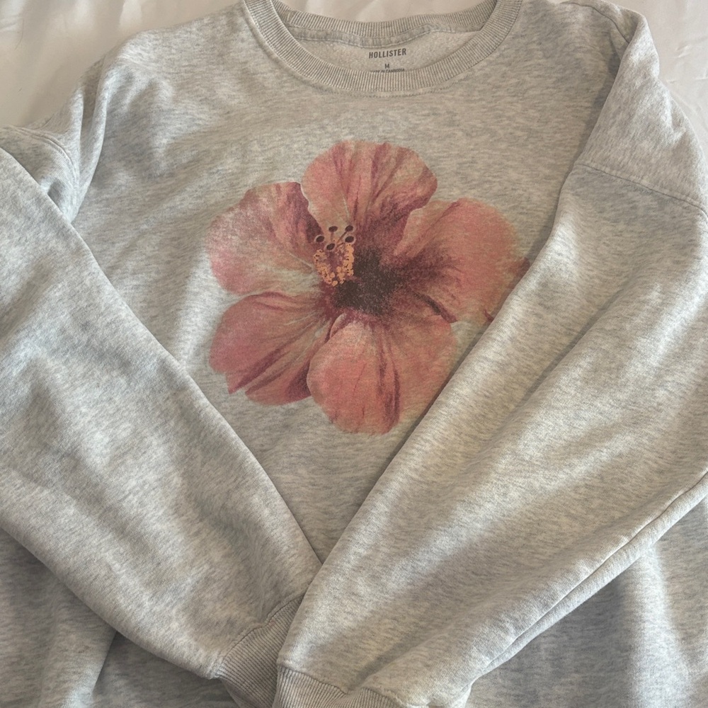 Hollister Heather Gray Sweatshirt with Pink Flower